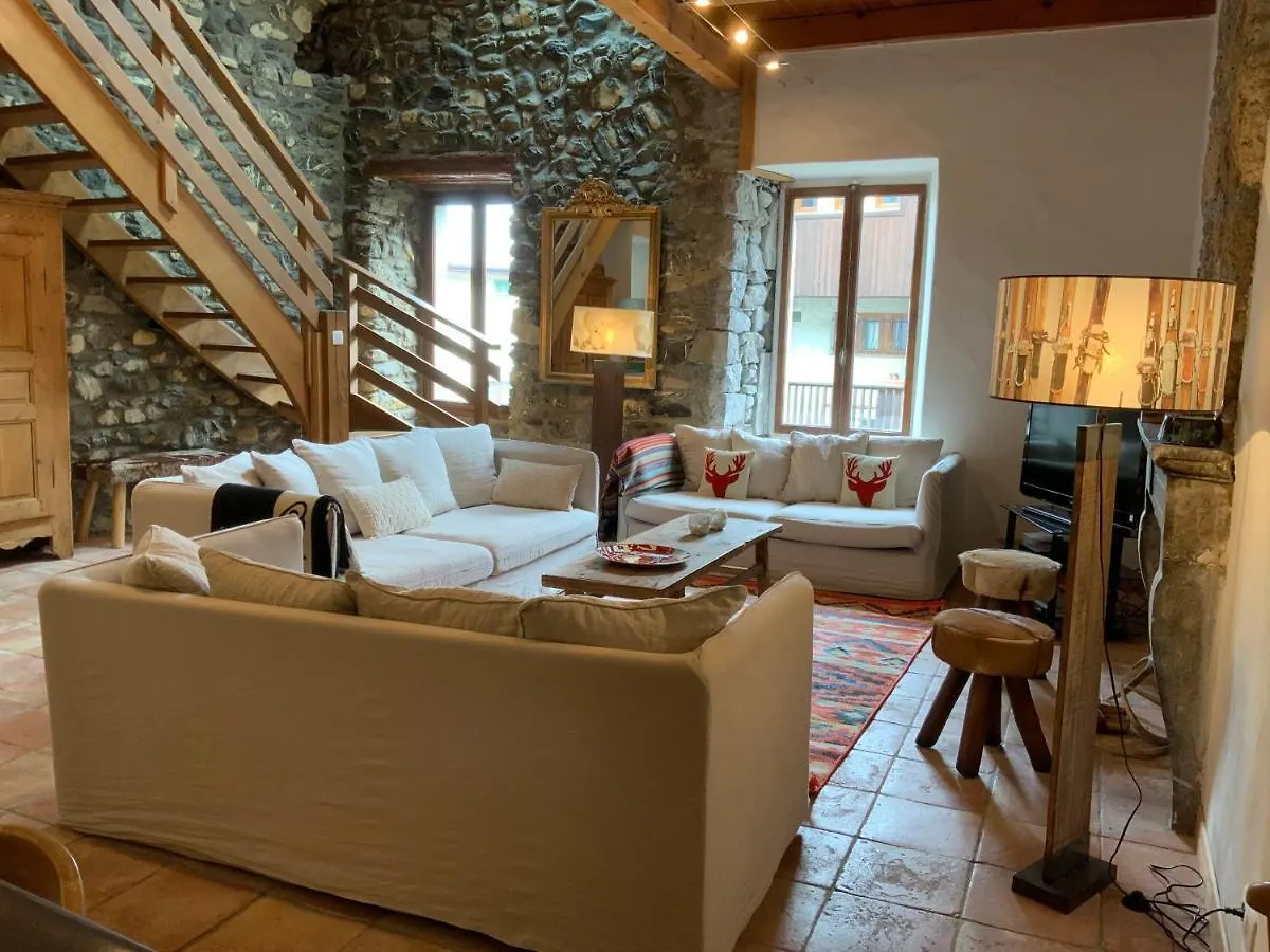 Maison Du Bourg Самоен